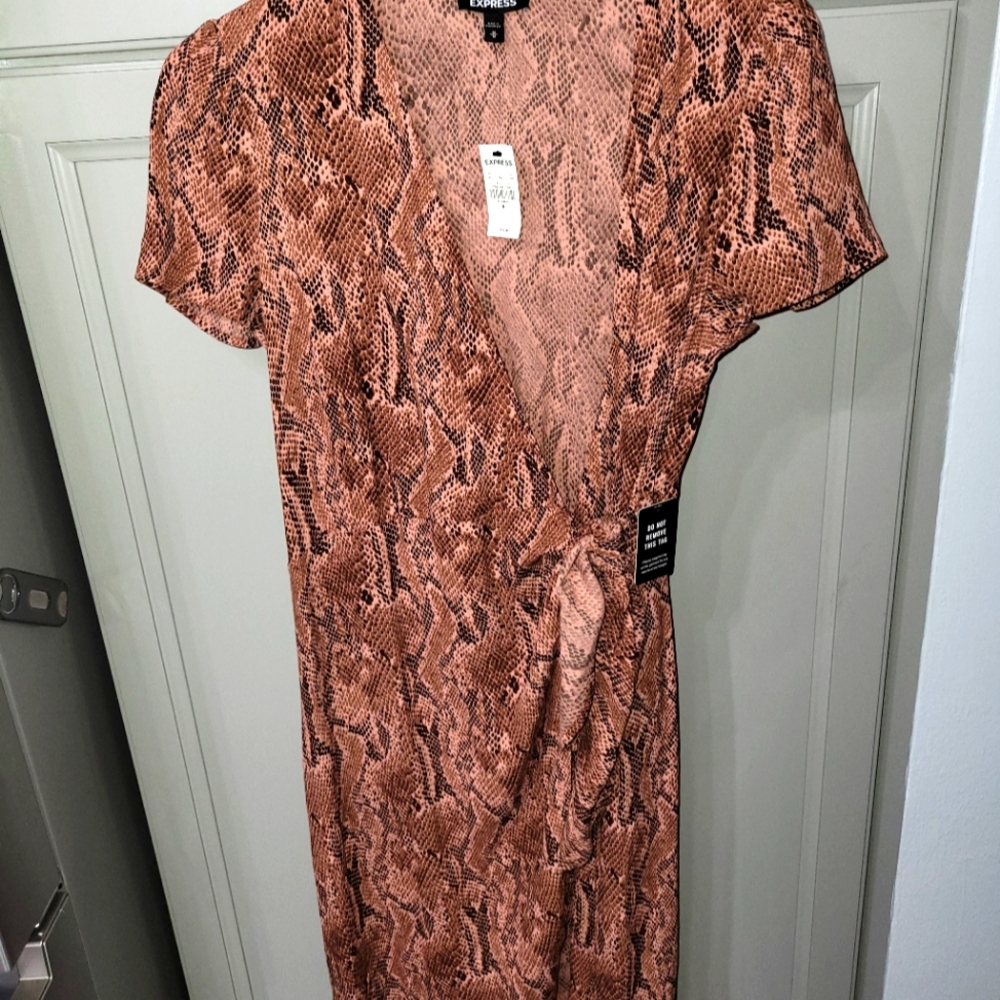 EXPRESS Animal print dress